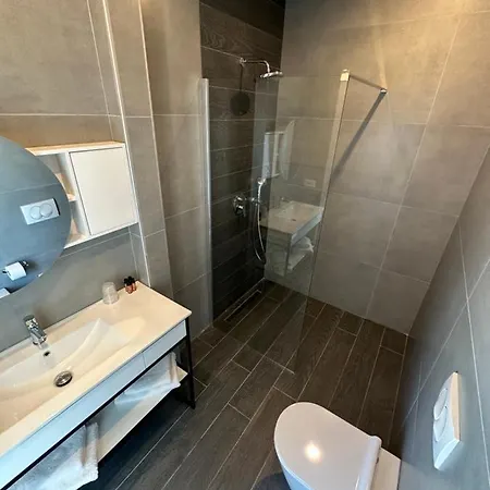 Split Rooftop Otel 3*