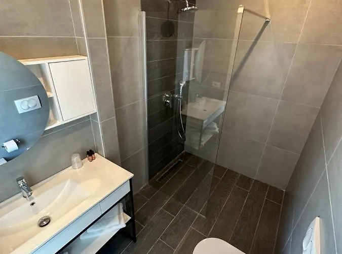 Split Rooftop Otel 3*