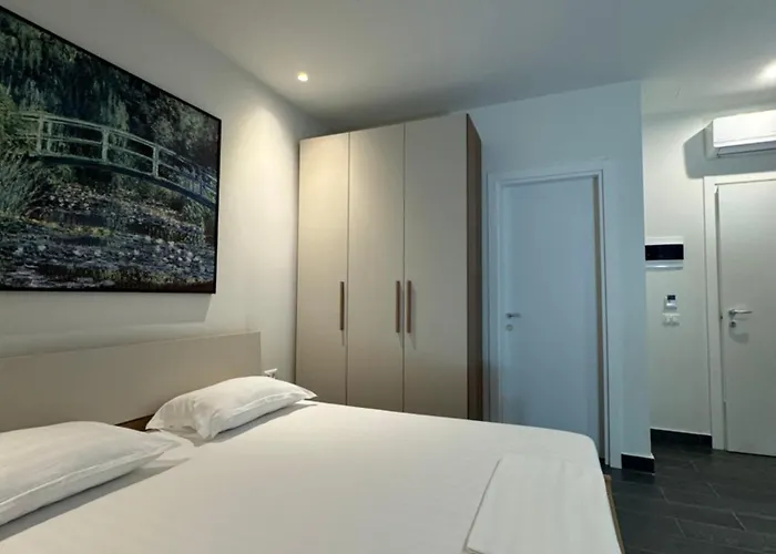 Split Rooftop Otel 3*