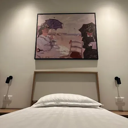 Split Rooftop Suites Hotel Durrës